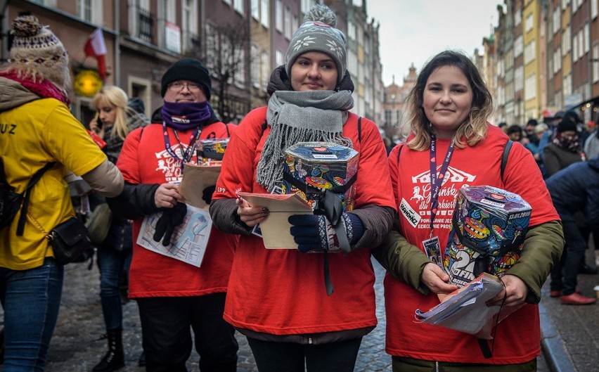 Cały Gdańsk wierzy, że dobro zwycięży! "Nikt nie chciał w tych chwilach być sam. Dlatego tak wszyscy lgnęli do siebie"