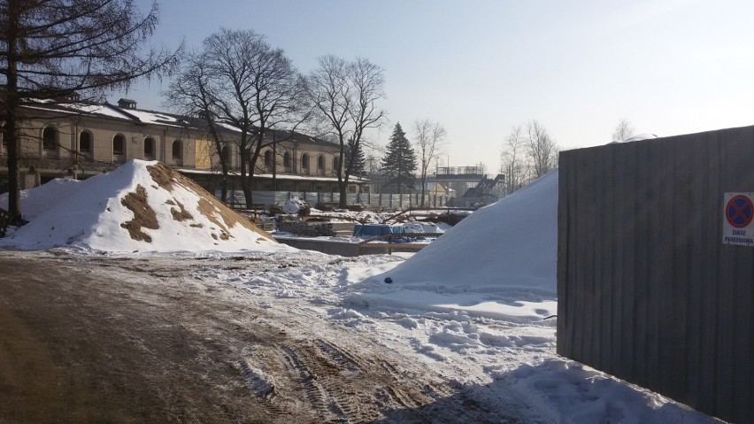 Sosnowiec-Maczki: remontowany dworzec bez dachu [ZDJĘCIA + WIDEO]