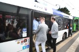 Szczecińscy radni wybrali się w podróż linią pospieszną „B” a potem debatowali nad stanem komunikacji. - Autobusy są przepełnione