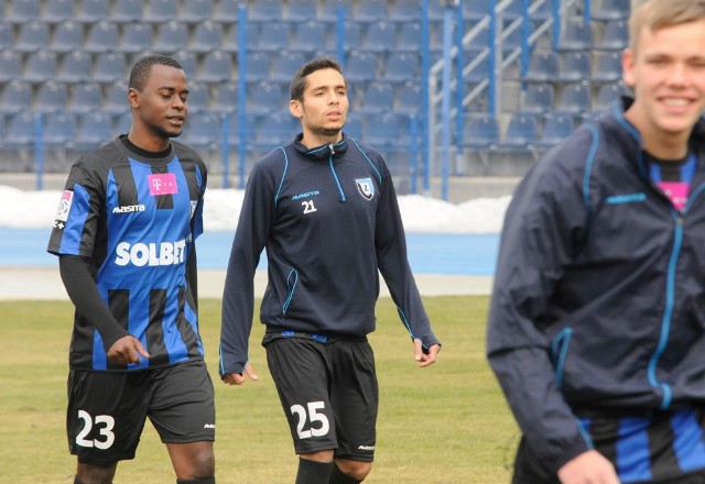 Jorge Kadu (z lewej) znalazł nowy klub