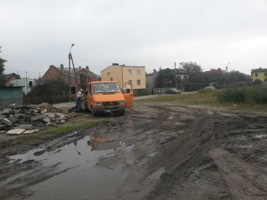 Na działce Arkadiusza Sabata nielegalnie pracował ciężki...