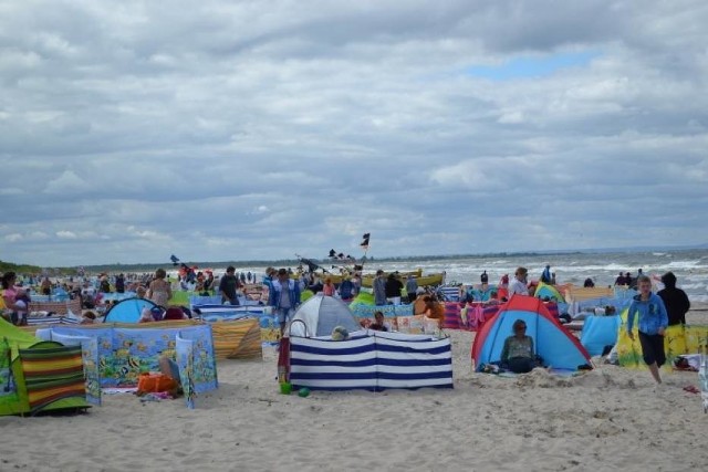 Już za parę tygodni na dobre rozkręci się sezon turystyczny, a amatorzy morskich kąpieli ruszą na plaże. Nie wszędzie jednak można się kąpać bezpiecznie