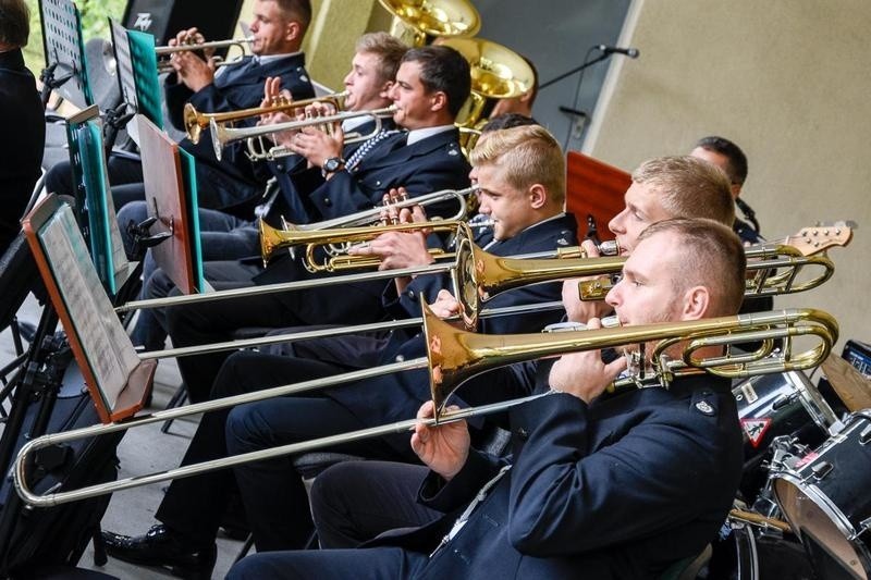 W parku miejskim w Chełmku zagrały orkiestry dęte z całej Małopolski