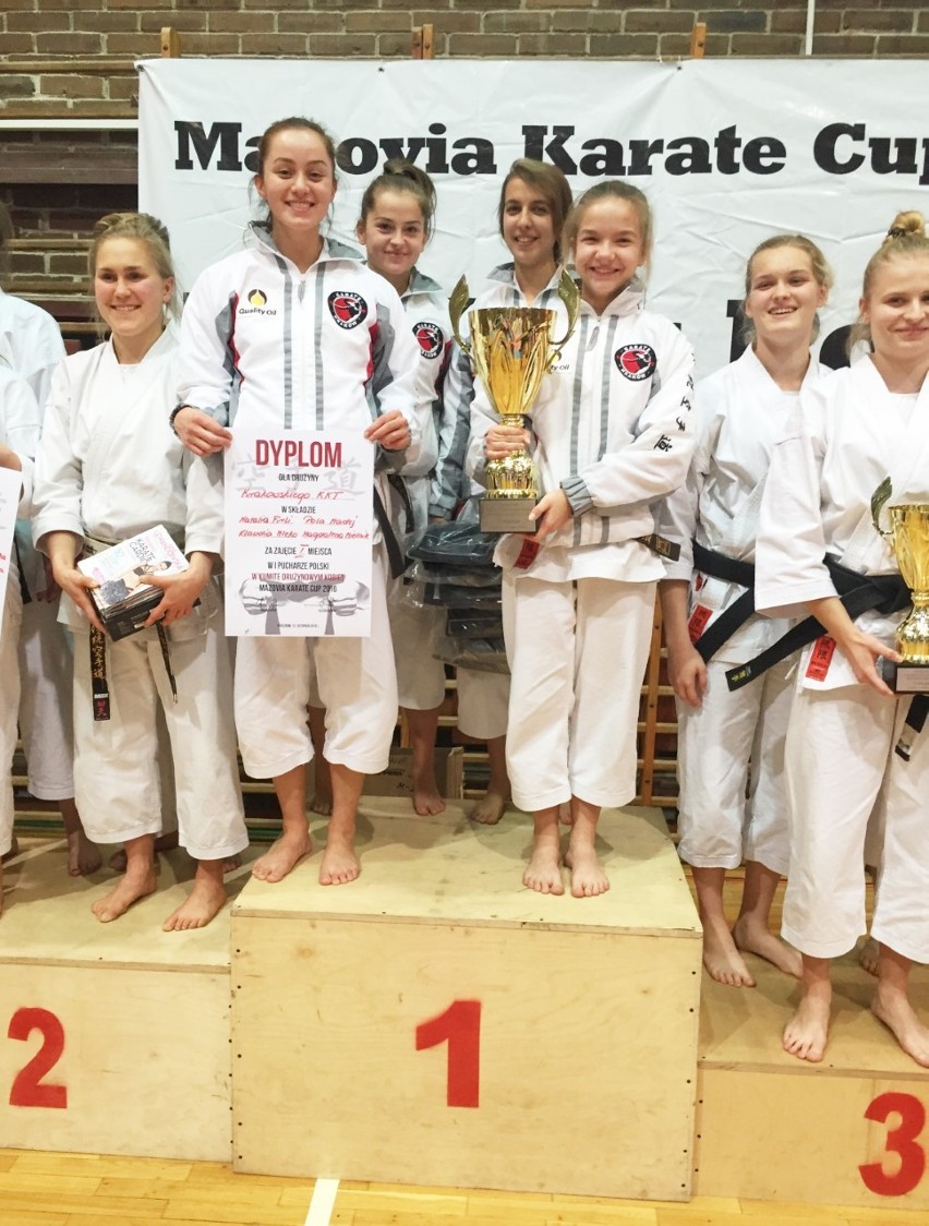 Krakowscy karatecy z dwoma złotymi medalami w Mazovia Cup