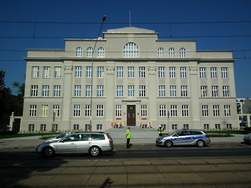 Szkoły katolickie w budynku po VIII LO w Poznaniu