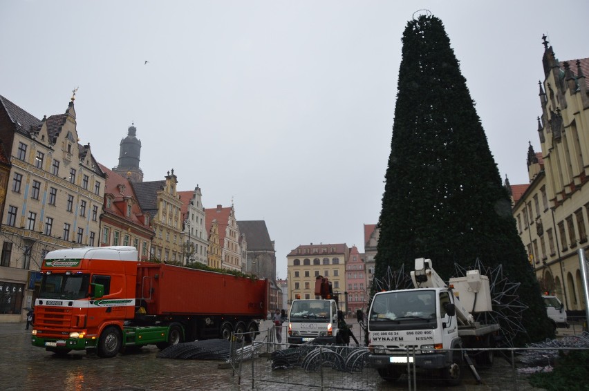 Przygotowania do Jarmarku Bożonarodzeniowego na wrocławskim...