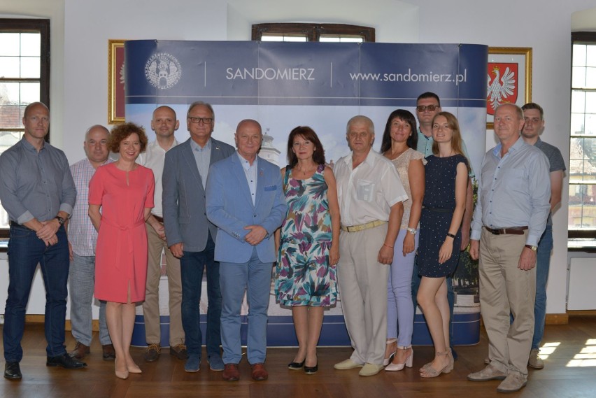 „Sandomierz: Dwa Brzegi – Jedno Miasto” – wielkie uroczystości w Porcie Kultury (ZDJĘCIA)