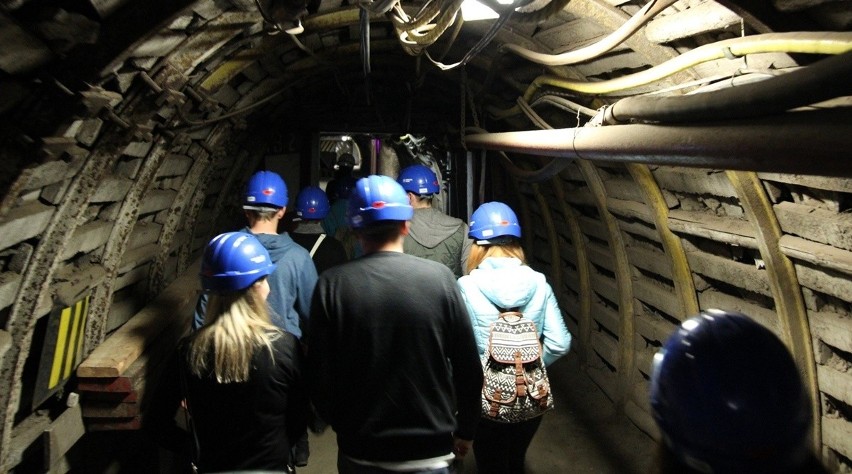 W zabrzańskiej kopalni można poznać historię górnictwa i...