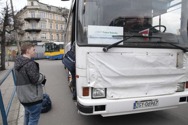 Komunikacja zastępcza zostanie wprowadzona na trasach: Nysa-Brzeg i Kluczbork-Opole Główne.