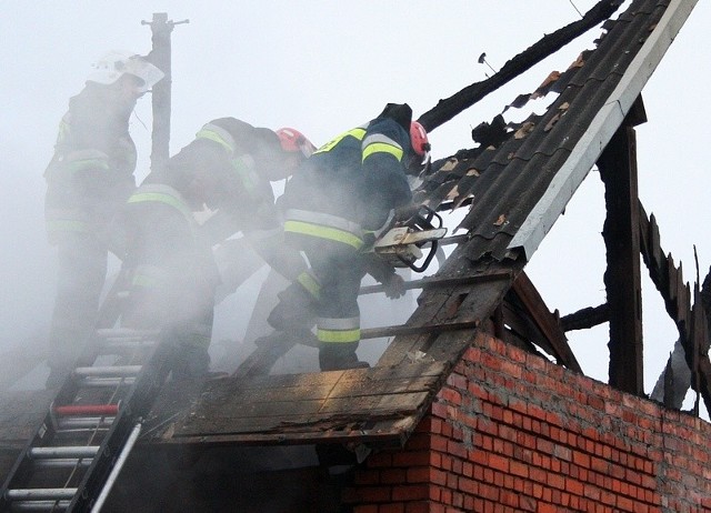 W zeszłym tygodniu pożar strawił dom rodziny Golińskich z Tryla.