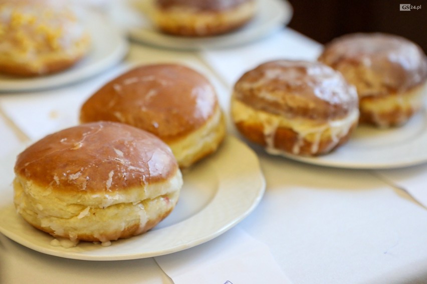 Wielka degustacja. Eksperci oceniali pączki. Gdzie zjemy najlepsze pączki w Szczecinie? [ZDJĘCIA] 