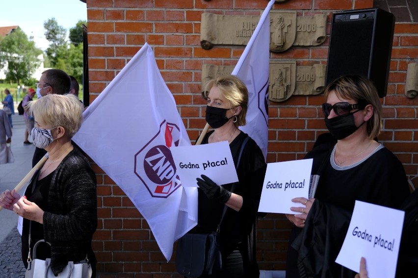 Nauczyciele są jedną z grup o najwyższej zapadalności na...