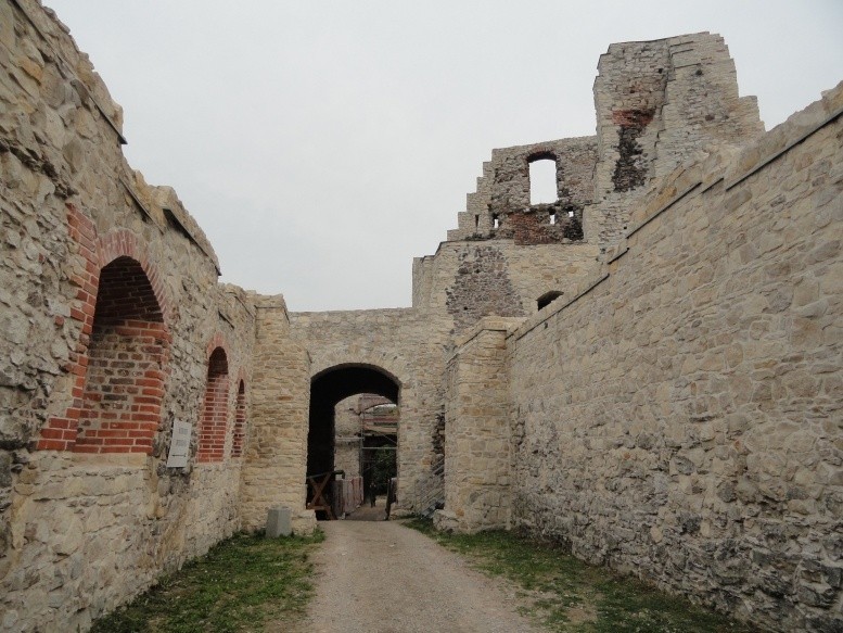 Otwarcie sezonu rekonstrukcji na zamku Tenczyn w Rudnie. Majowy piknik historyczny