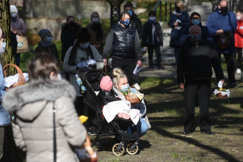 Święcenie pokarmów w Wielką Sobotę to jeden z wielkanocnych...