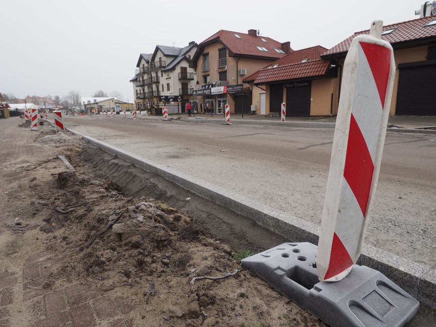 Remont głównej ulicy w Mielnie.