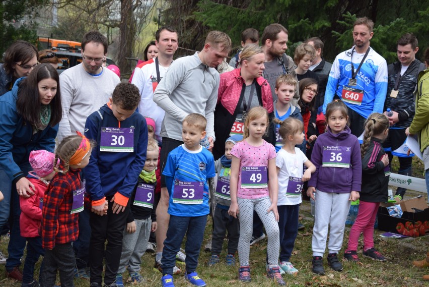 Chorzów: prawie 400 biegaczy wzięło udział z Biegu Górskim....