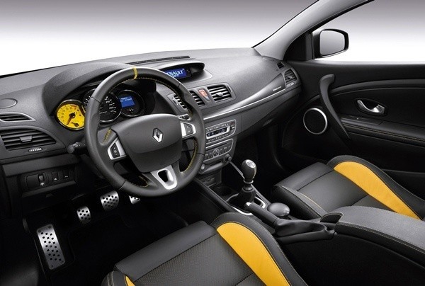 Renault Megane RS w polskich salonach