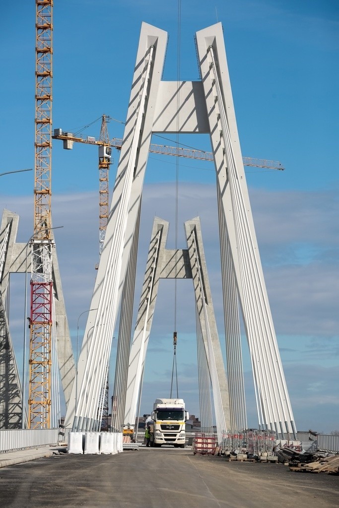 Największy most w Krakowie prawie gotowy [WIDEO, ZDJĘCIA]