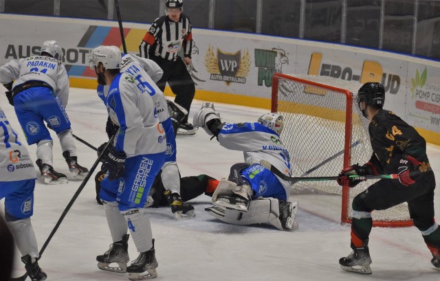 Piąty mecz półfinału hokejowego play-off; Tauron/Re-Plast Unia Oświęci - GKS Tychy 3:2.