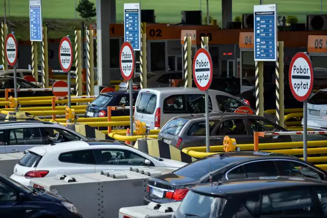 weekend 24-26.08.2018 jest przedostatnim wakacyjnym weekendem. Sprawdzamy sytuację na bramkach wjazdowych i zjazdowych na autostradzie A1