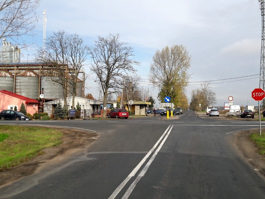 Wymuszenie pierwszeństwa na prawidłowo oznakowanym skrzyżowaniu zakończyło się zderzeniem aut