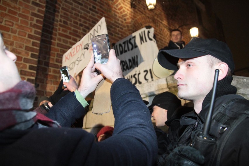 Protest krakowskich studentów [NOWE ZDJĘCIA]