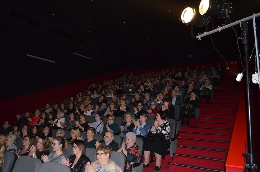 Jedna z najlepszych komedii teatralnych świata, "Mayday"...