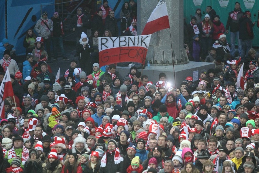 Puchar Świata w skokach w Wiśle: Tak kibicujemy w Wiśle na skoczni [ZDJĘCIA KIBICÓW]