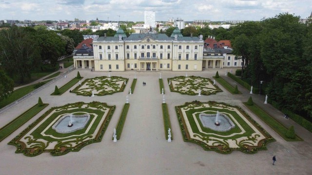 Absolwenci białostockiej uczelni okazali się najlepsi podczas egzaminu koniecznego do uzyskania pełnego prawa wykonywania zawodu lekarza dentysty.