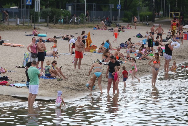 Plażowicze na Pogorii III we wtorek 22 czerwca