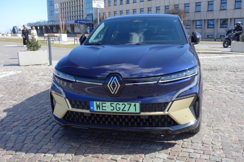 Debiutujący na polskim rynku Megane E-Tech elektryczny jest...