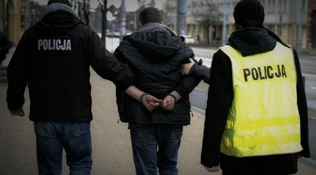 Szczecińscy policjanci zatrzymali dwóch braci, którzy mają kłopoty z prawem.
