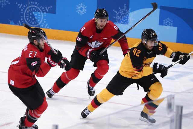 Olimpijczycy z Rosji powalczą z Niemcami w finale turnieju hokejowego na Igrzyskach Olimpijskich Pjongczang.