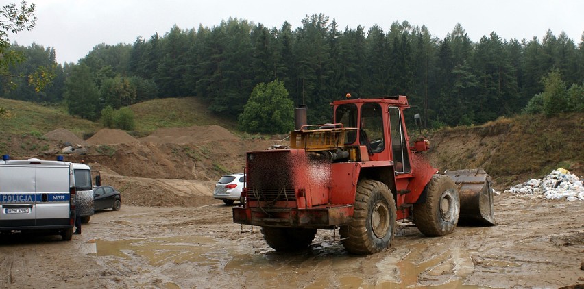 Jeleniewo. Nawet 5 lat więzienia grozi współwłaścicielom firmy zajmującej się składowaniem odpadów (zdjęcia)