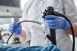 Jak wygląda gastroskopia i jak przygotować się do badania? Sprawdź, ile trwa i jaka jest cena endoskopii przewodu pokarmowego