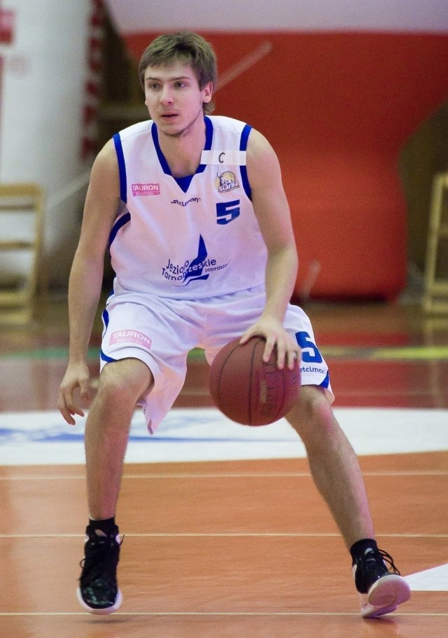 Marcin Nowakowski należał do najlepszych koszykarzy tarnobrzeskiego zespołu. 