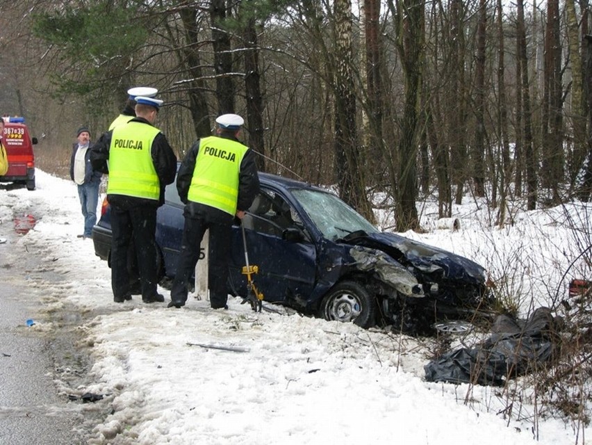Wypadek na drodze Piątnica-Jedwabne