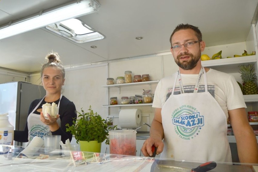 Trwa Street Food Festival w Skarżysku. Można zjeść prawdziwe pyszności! (ZDJĘCIA)