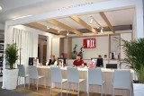 Salon marki VOX otwarto w Ostrowcu Świętokrzyskim. Działa w sąsiedztwie innych sklepów z materiałami budowlanymi (ZDJĘCIA)