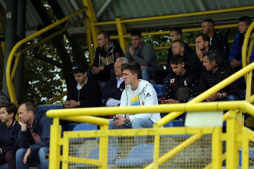 Centralna Liga Juniorów U-18: kibice na meczu w Zabierzowie Wisła Kraków - Legia Warszawa [ZDJĘCIA]