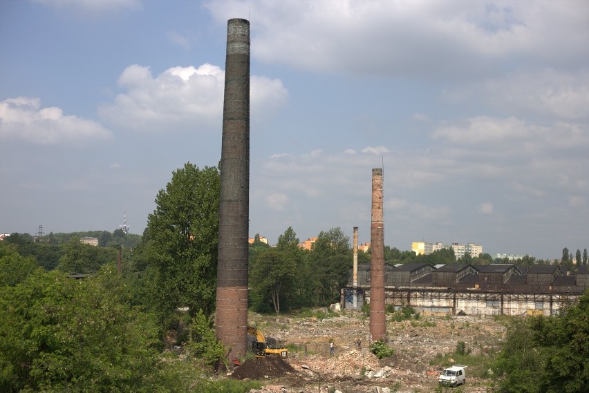 Kominy Huty Jedność zostały wyburzone