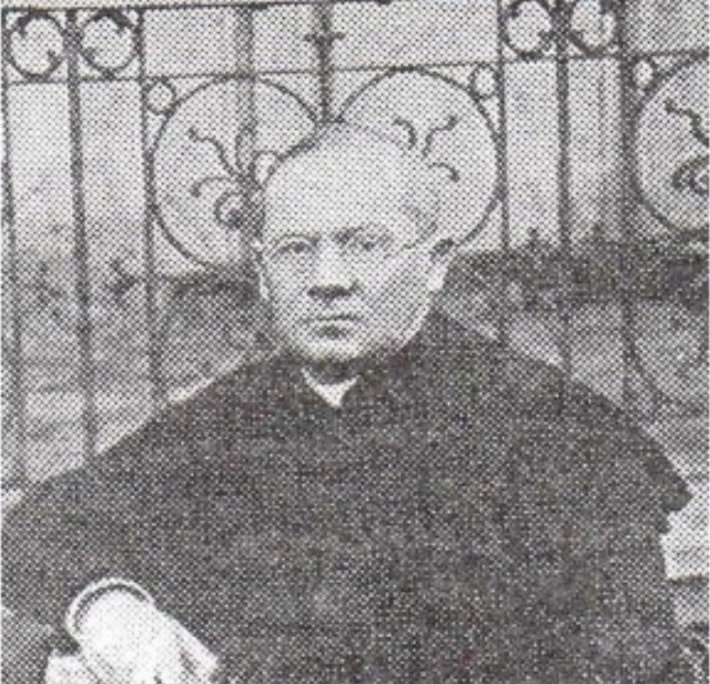 Choć ks. W. Sarna był synem Ziemi Strzyżowskiej, trwale zapisał się na kartach dziejów Jasielszczyzny.