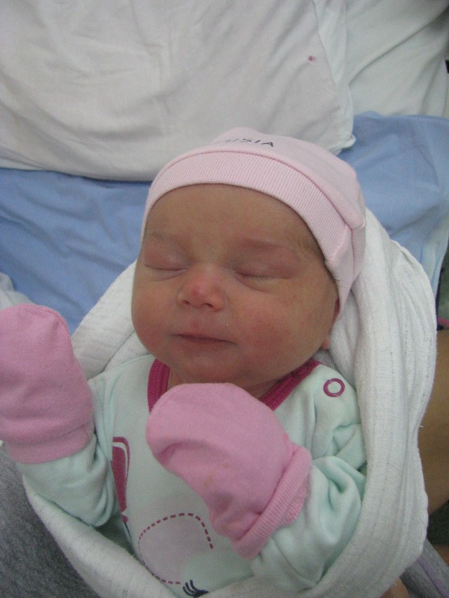 Córka pp. Rzeczkowskich przyszła na świat 4 listopada, ważyła 3140 g i mierzyła 53 cm