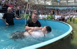 Świadkowie Jehowy chrzcili się w Lublinie (ZDJĘCIA)
