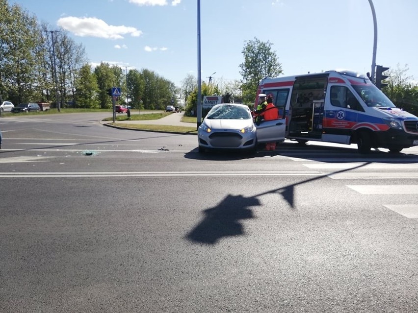 Dziś około godziny 16, na skrzyżowaniu ul. Mieszka I z ul....