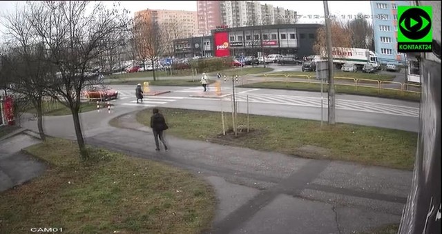 Do potrącenia seniorki wchodzącej na przejście dla pieszych doszło w poniedziałek, 4 grudnia przy ul. Curie-Skłodowskiej w Bydgoszczy.