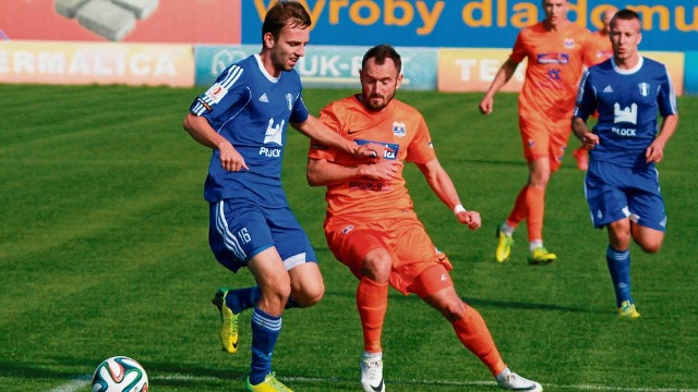 Tomasz Foszmańczyk (drugi z lewej) udany występ w drugiej połowie przypieczętował zdobyciem gola