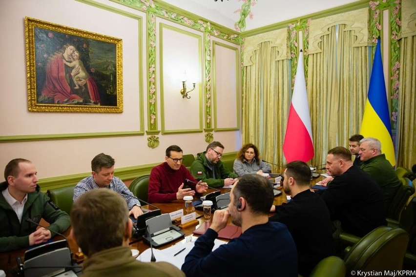Polska delegacja spotkała się w Kijowie z prezydentem...