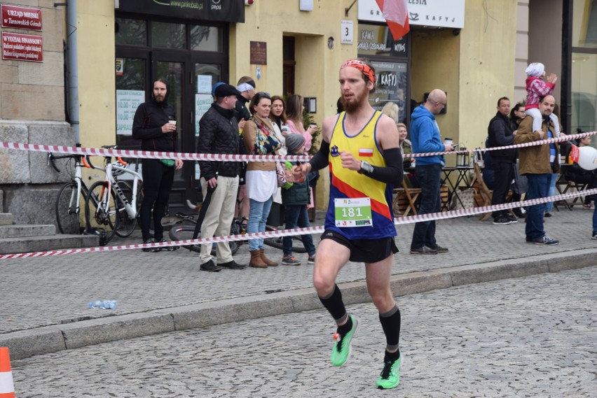 II Tarnogórski Półmaraton: Ponad 300 osób pobiegło dla Asi