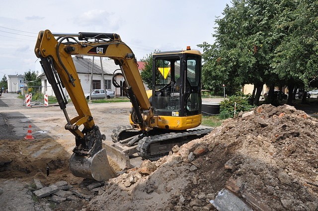 Rynek Starego Miasta w Łęcznej rozkopany w związku z rewitalizacją